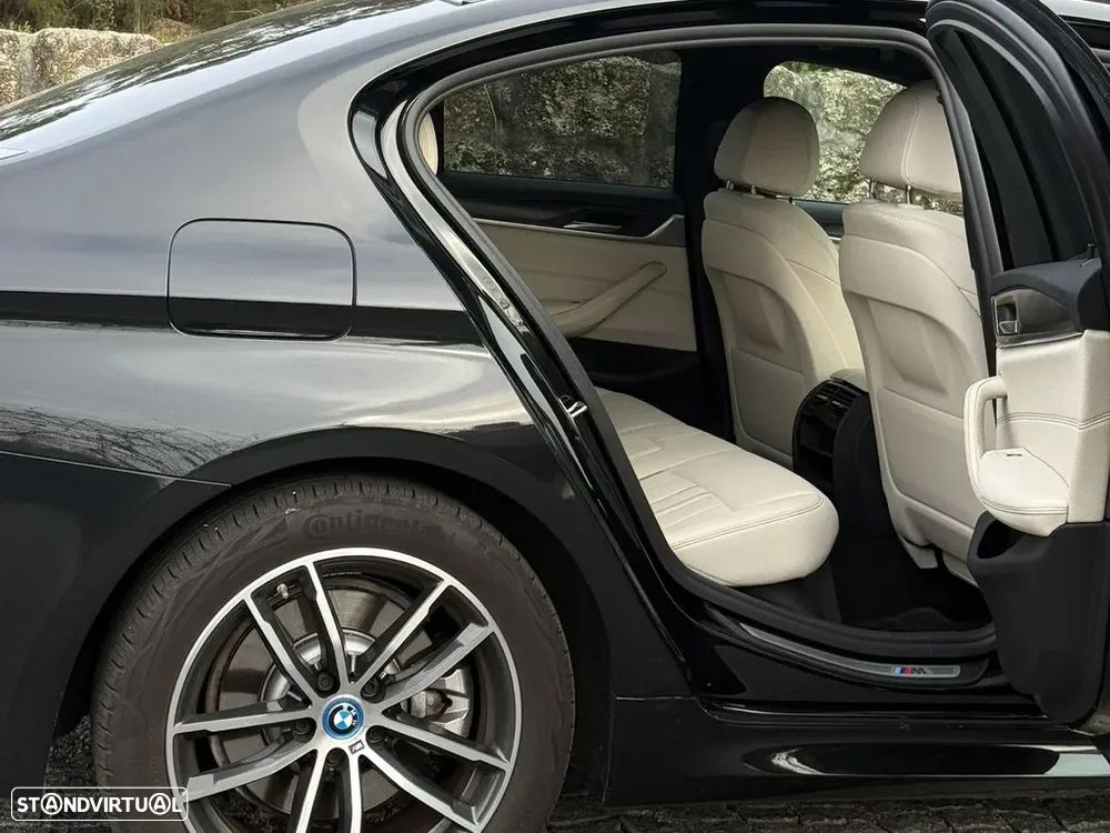 BMW 530 e Pack M - 13
