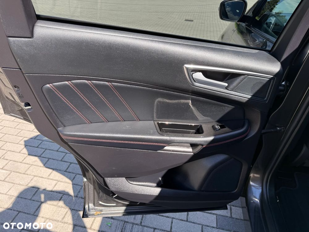 Ford Edge 2.0 EcoBlue Bi-Turbo 4x4 ST-LINE - 33