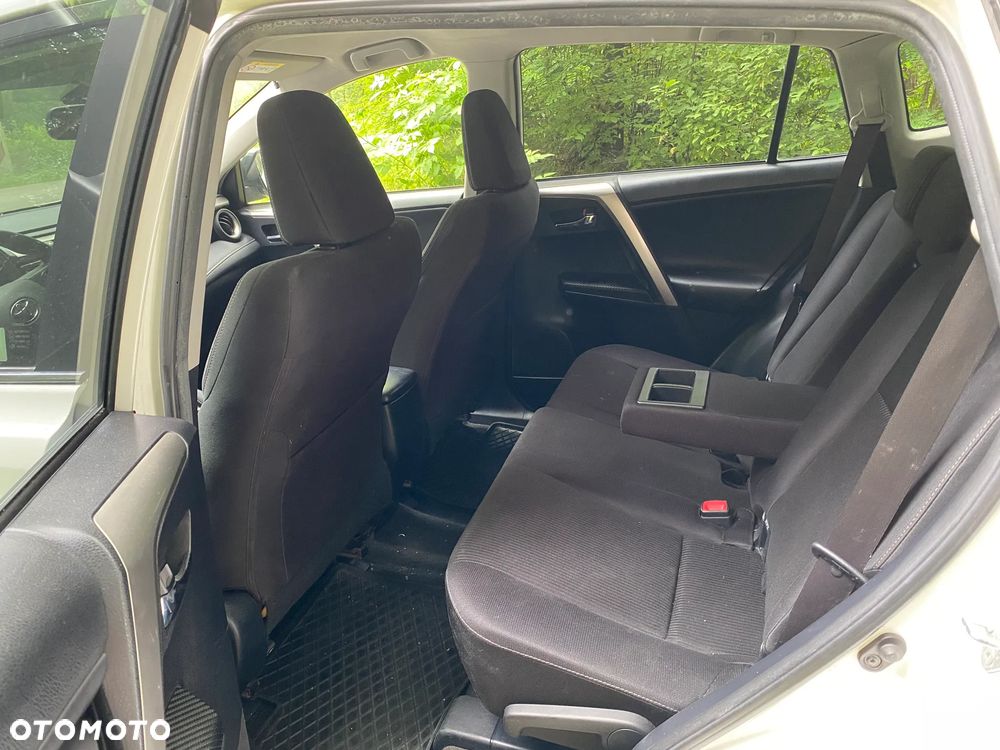 Toyota RAV4 2.0 D-4D Premium - 19