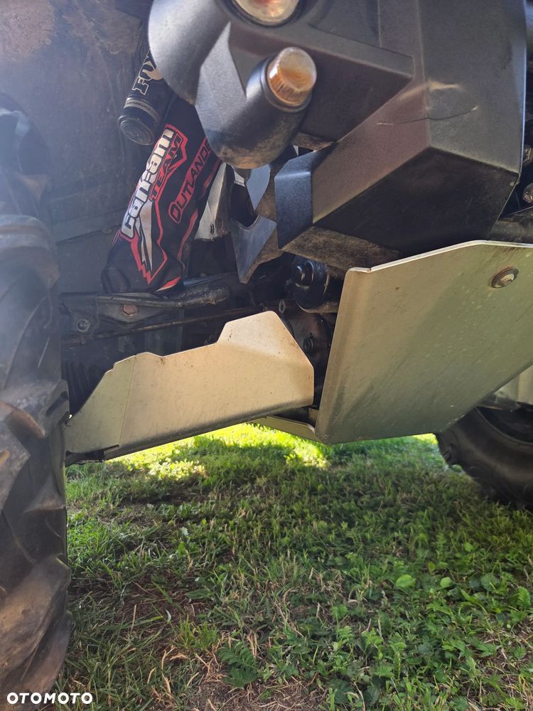 Can-Am Outlander Max - 18
