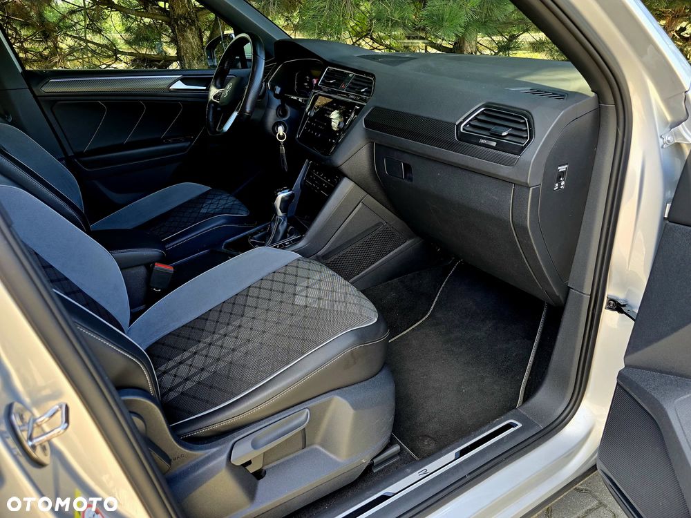 Volkswagen Tiguan 2.0 TDI SCR DSG R-Line - 22