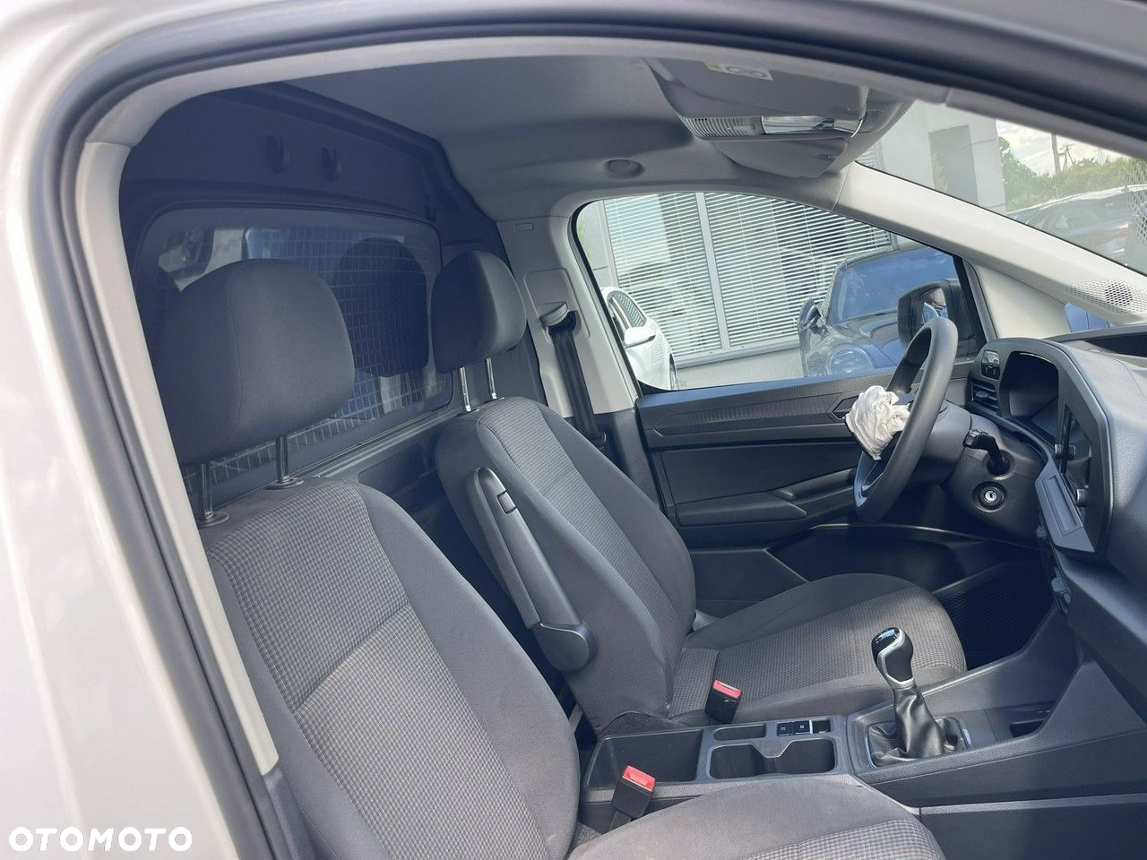 Volkswagen Caddy - 11