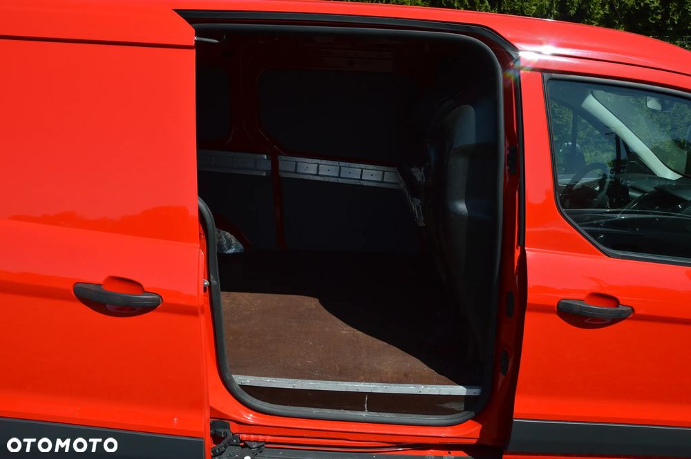 Ford Transit Connect - 20