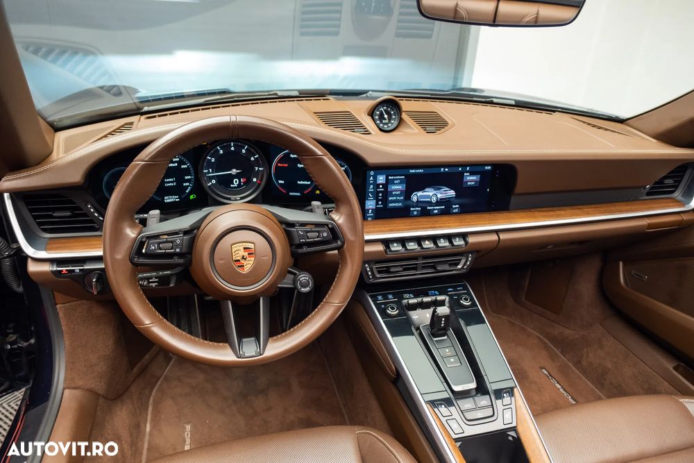 Porsche 911 Carrera 4S PDK - 40