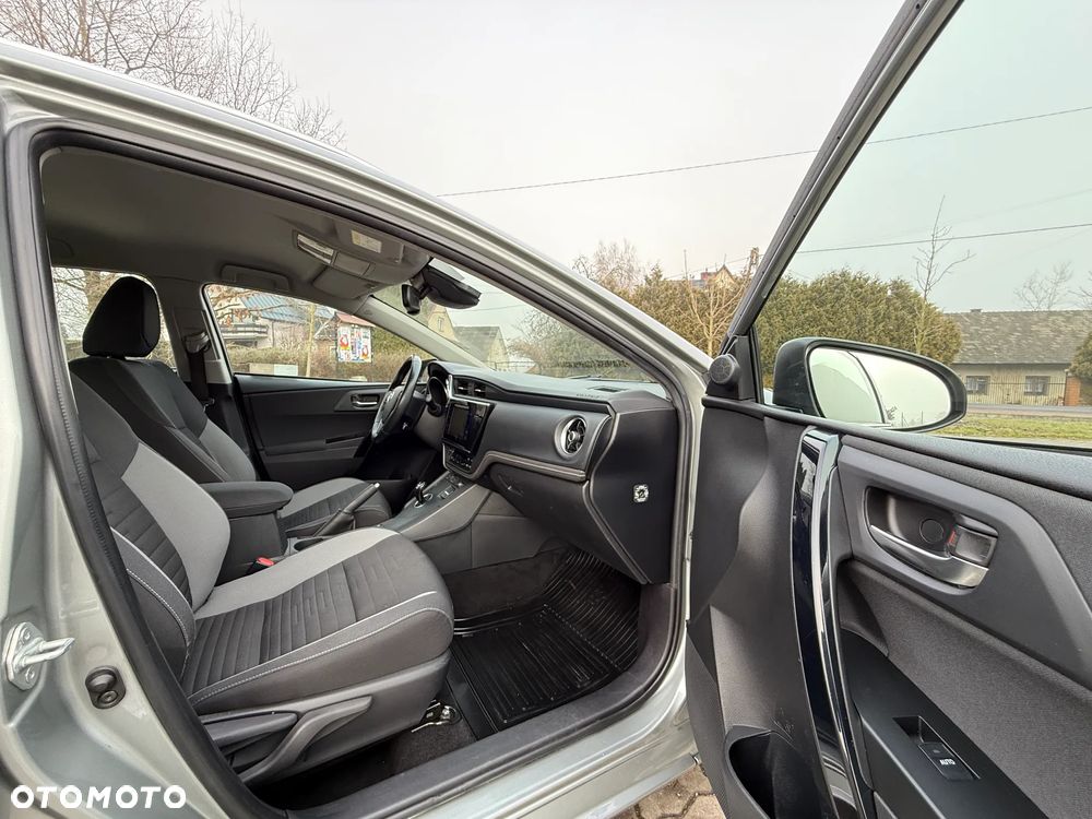 Toyota Auris Hybrid 135 Premium - 25