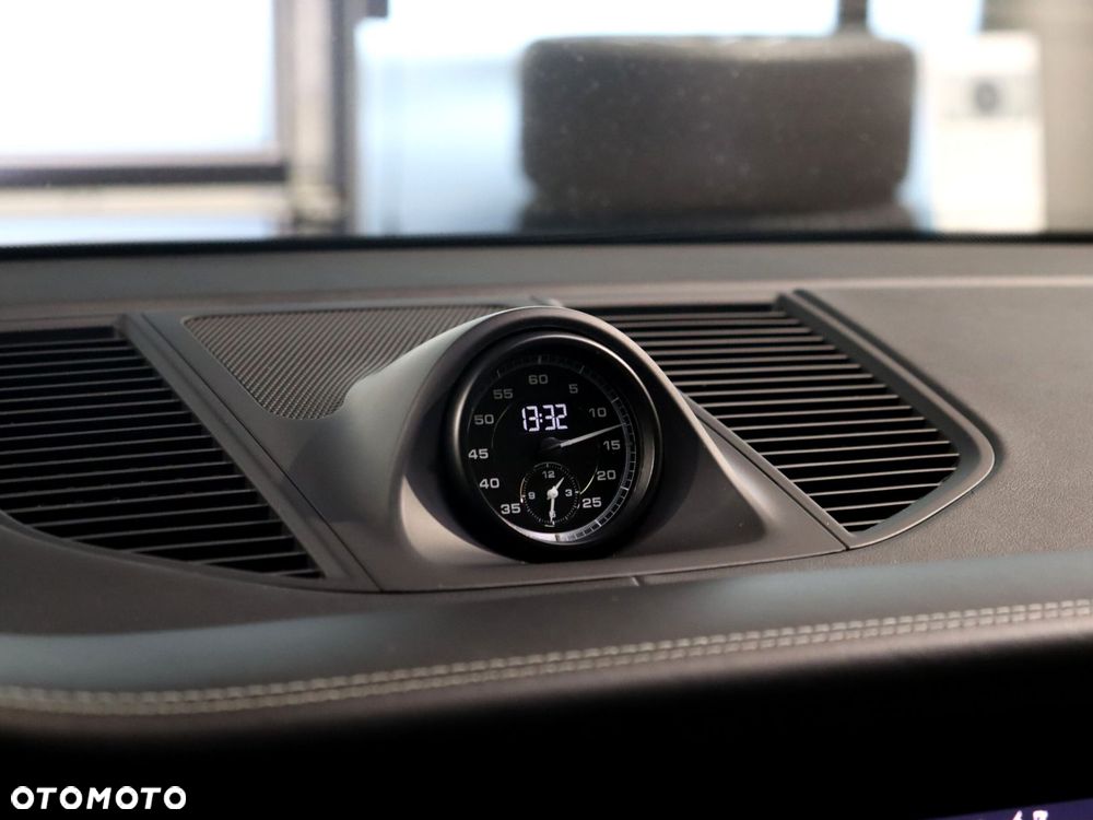 Porsche Macan T - 23