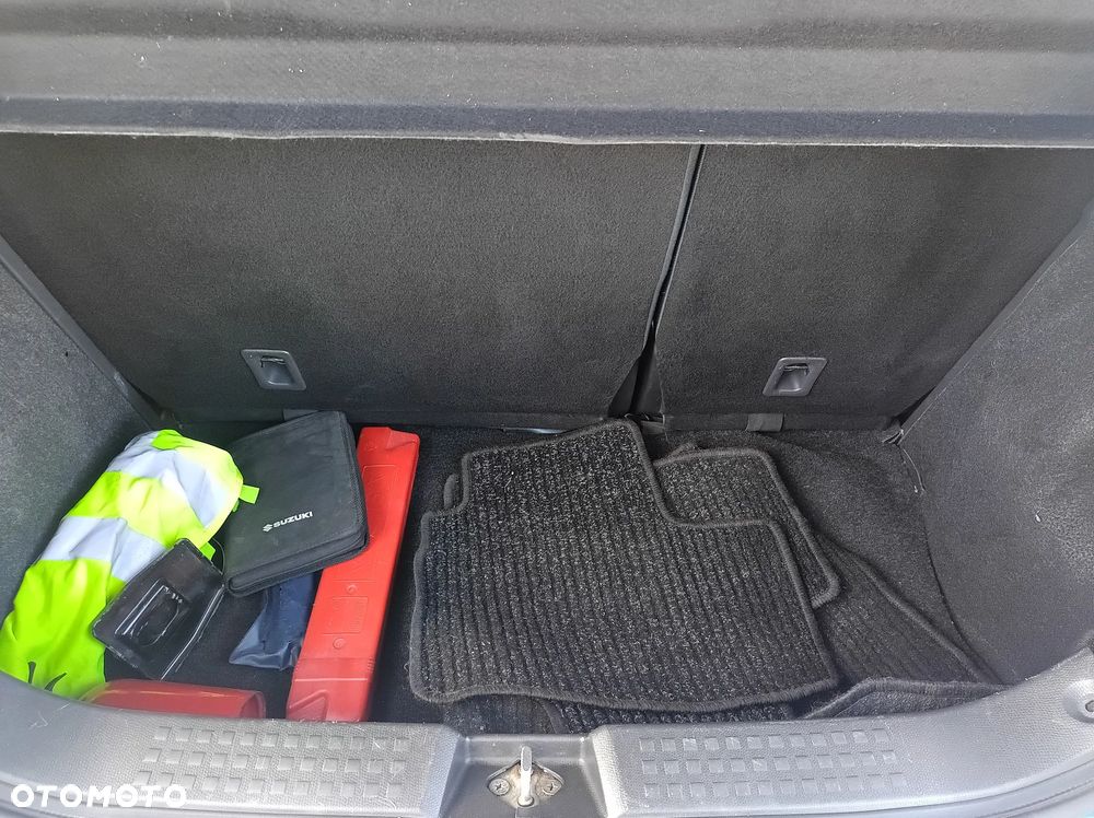 Suzuki Swift 1.3 Club dance - 30