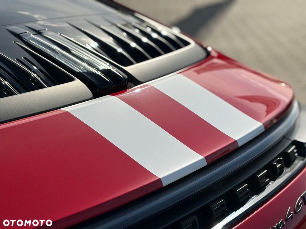 Porsche 911 - 12