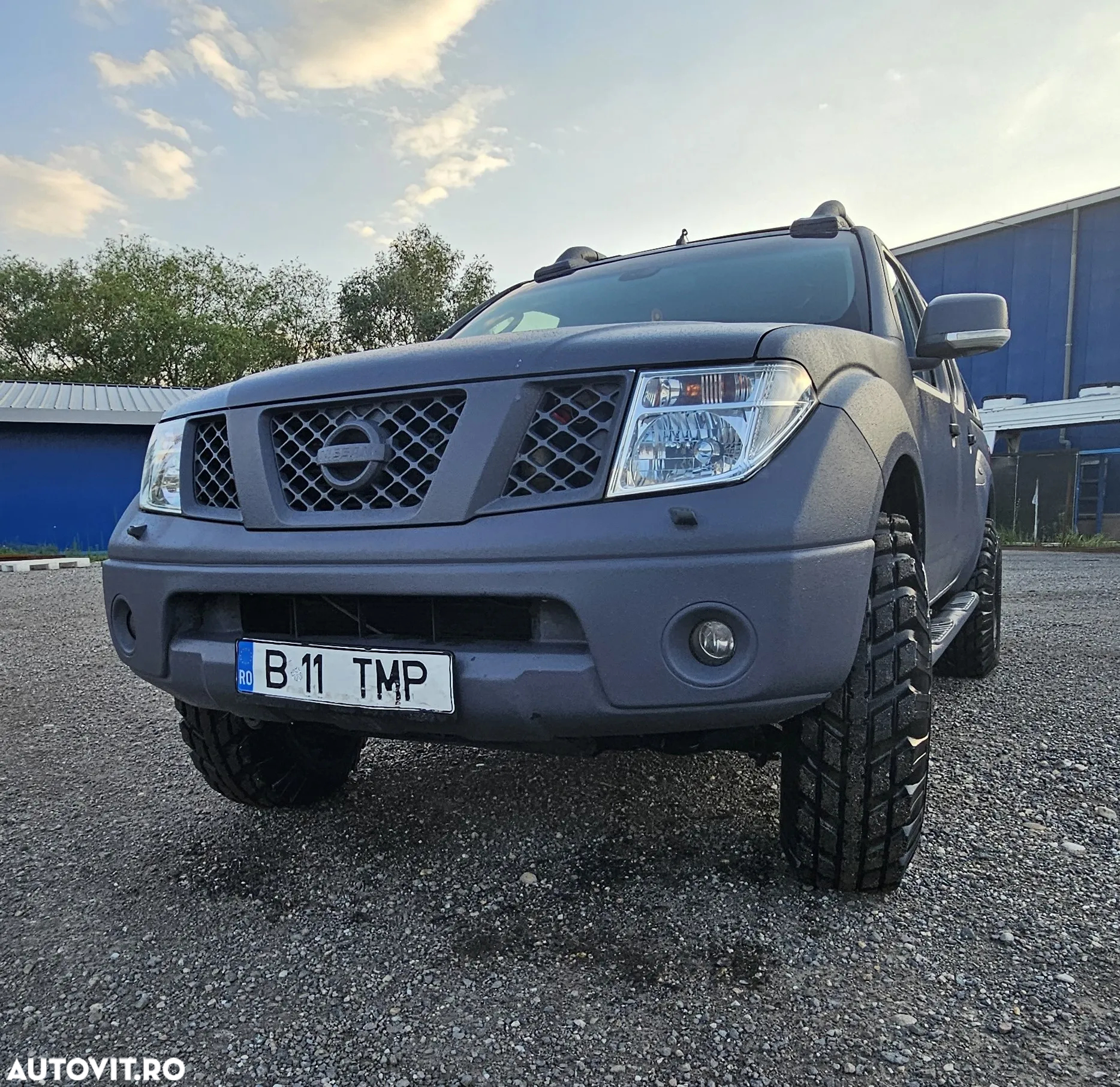 Nissan Navara 2.5 dCi DPF 4X4 Double Cab LE - 5