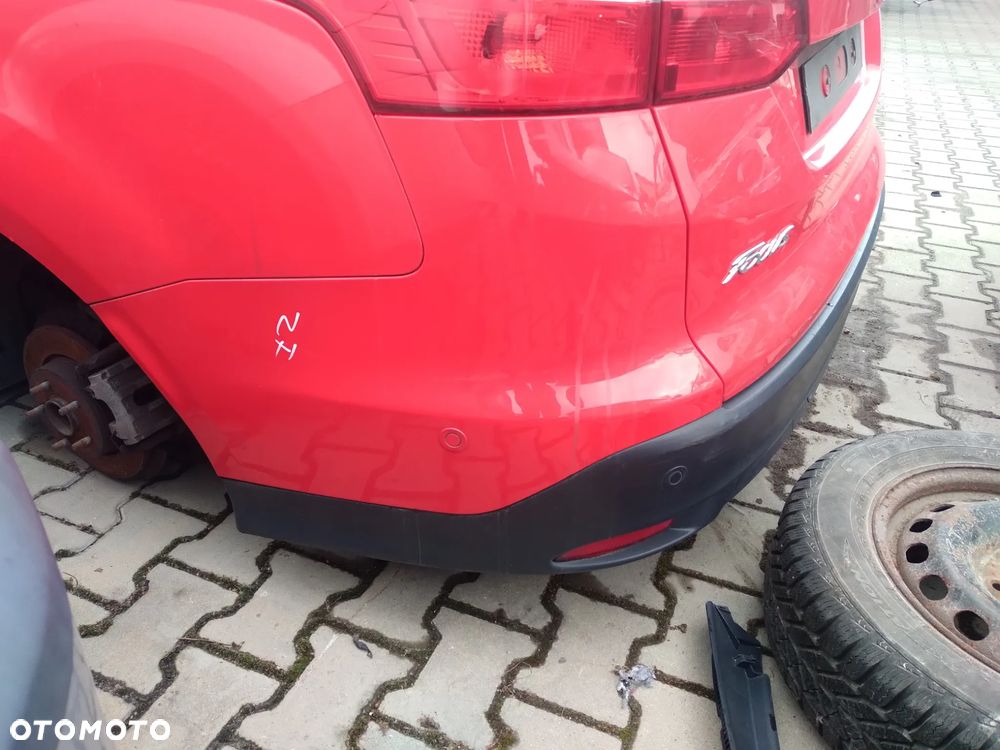 Ford Focus Mk3 Kombi Lift Zderzak Tył Tylni 6xPdc Kolor ZF - 3