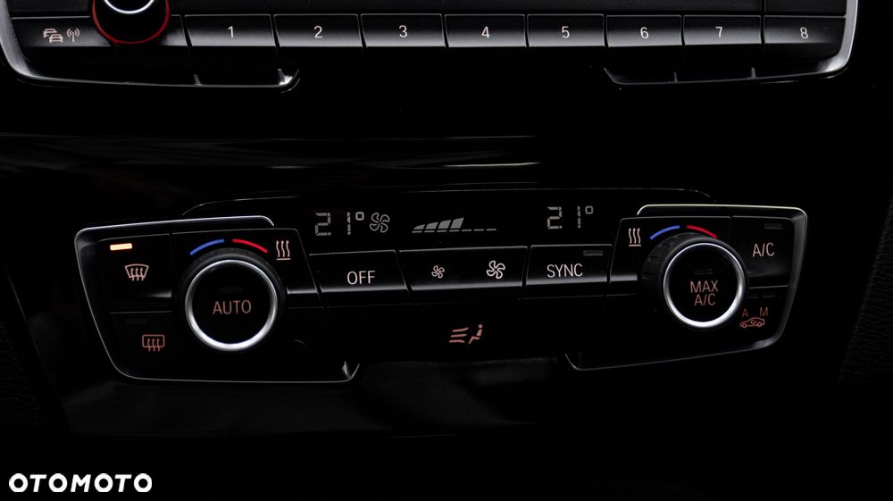 BMW X1 sDrive18i - 26