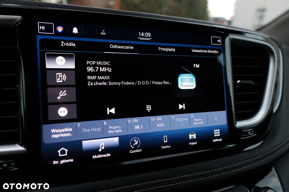 Chrysler Pacifica - 14