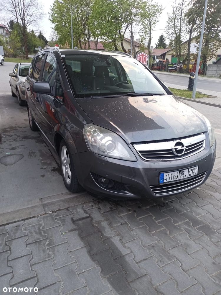 Opel Zafira - 2