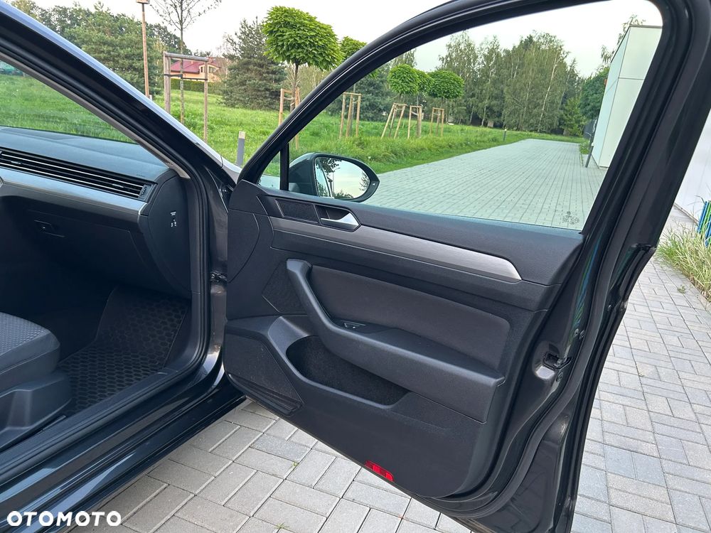 Volkswagen Passat 1.5 TSI EVO Essence DSG - 19