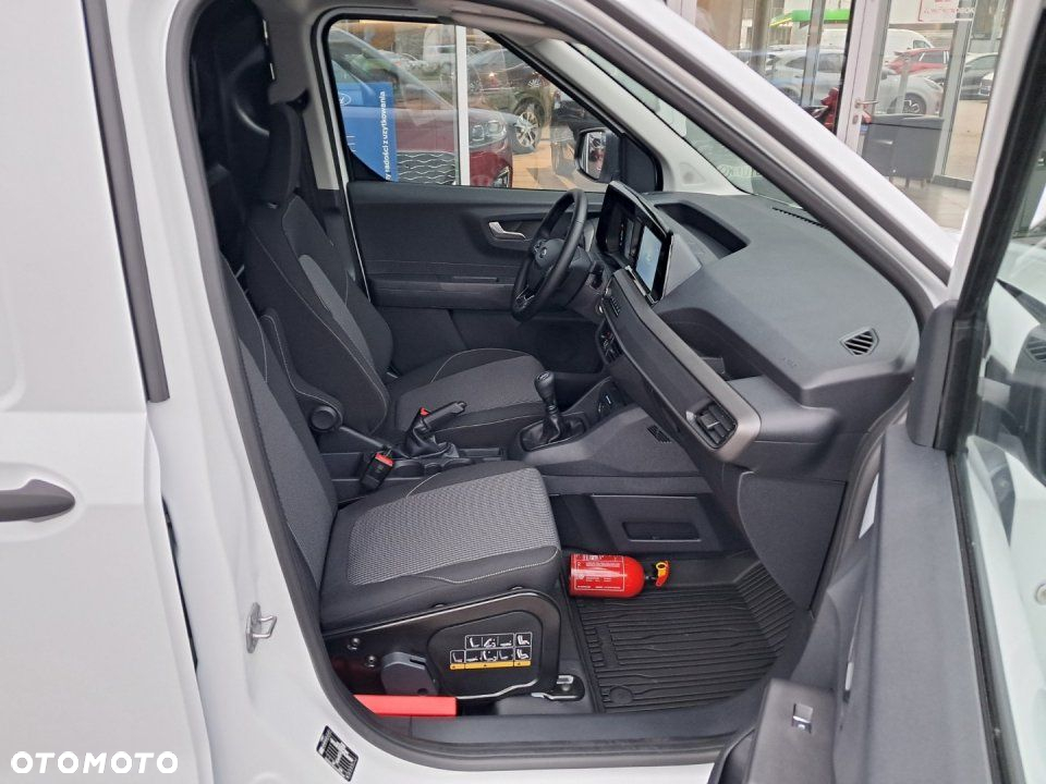 Ford Transit Courier - 16