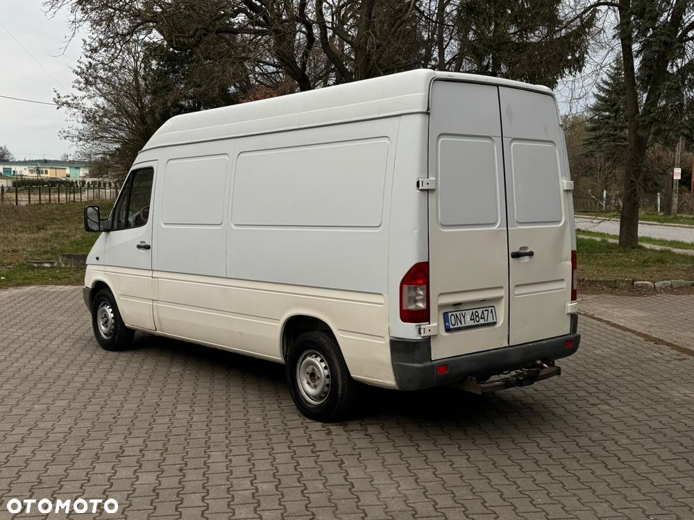 Mercedes-Benz Sprinter - 3