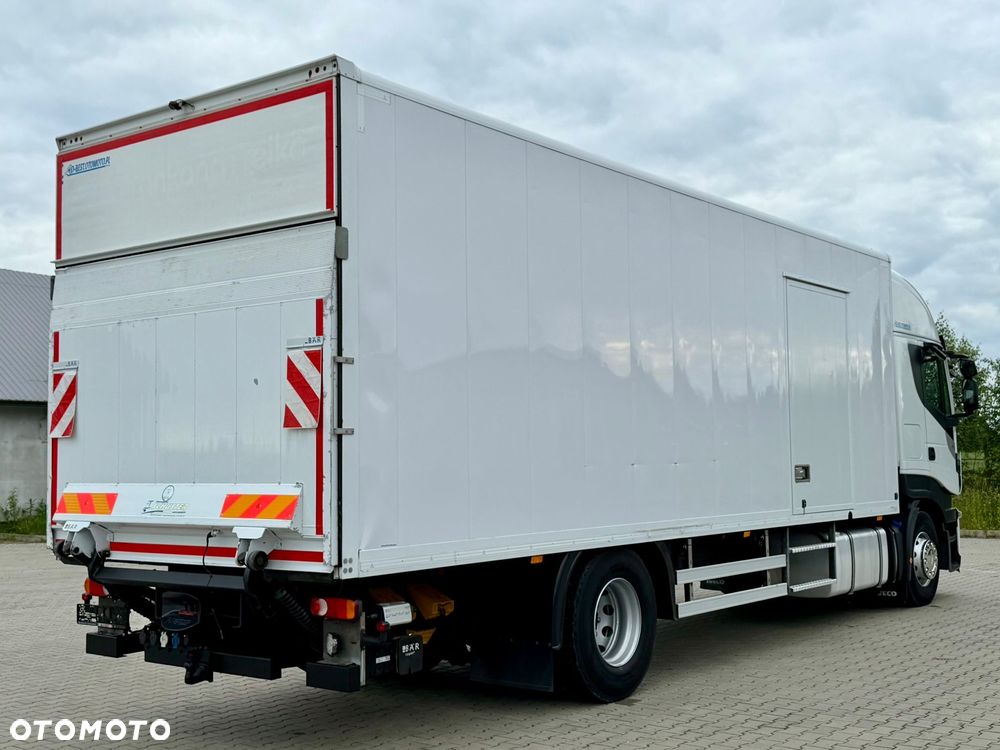 Iveco STRALIS 420 / HI-WAY / KONTENER / WINDA / 7.95 DŁ / AUTOMAT / 470 TYŚ KM / 2017 ROK / 8 350 KG ŁADOWNOŚCI - 3