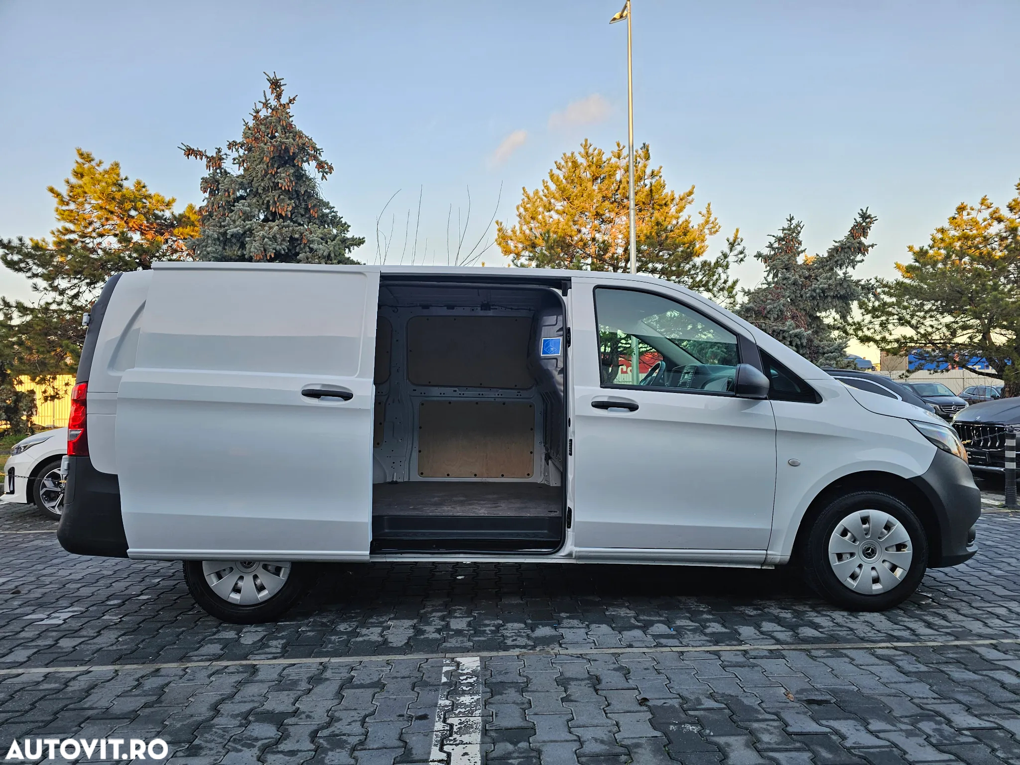 Mercedes-Benz Vito - 14