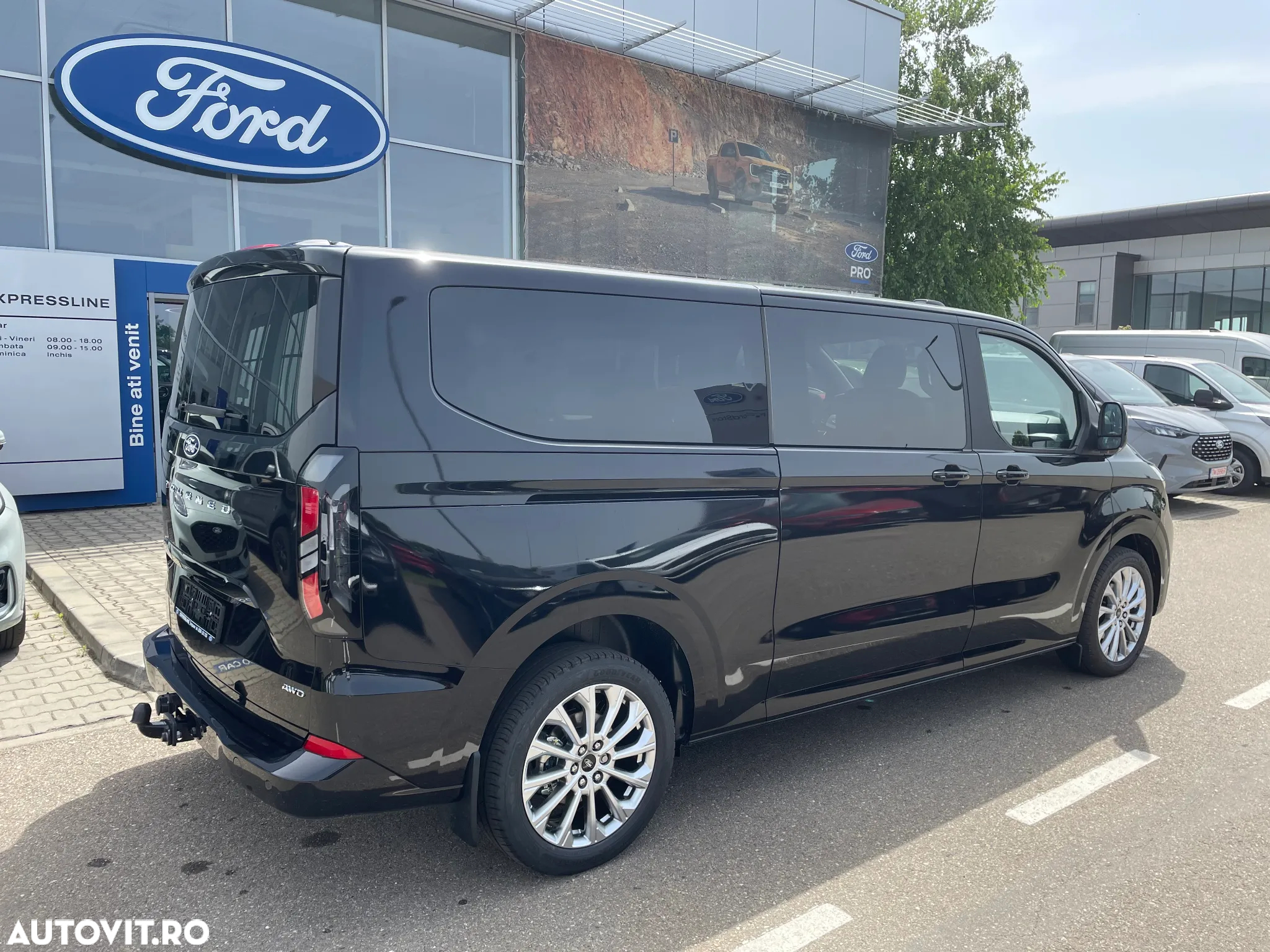 Ford Tourneo Custom - 5