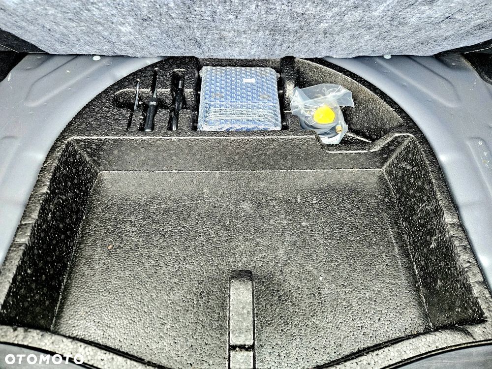 Kia Ceed 1.4 CVVT - 25