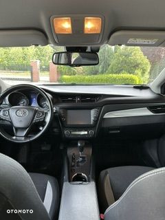 Toyota Avensis 1.8 Premium MS - 8
