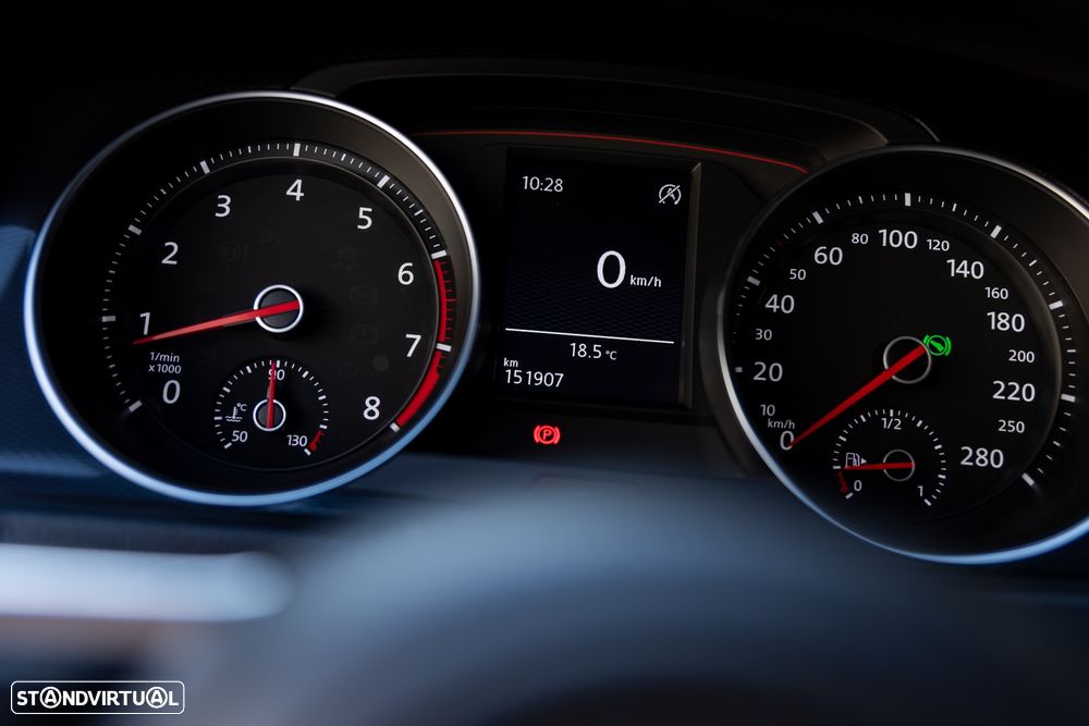 VW Golf GTI Performance BlueMotion DSG - 28