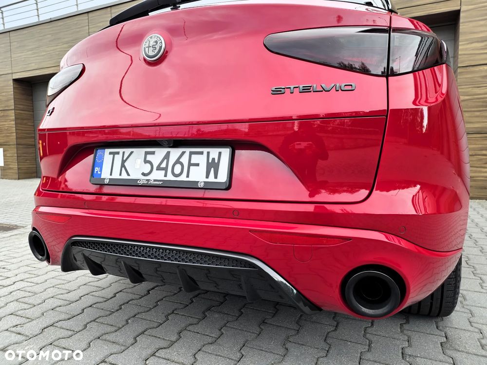 Alfa Romeo Stelvio 2.0 Turbo 16V AT8-Q4 First Edition - 17