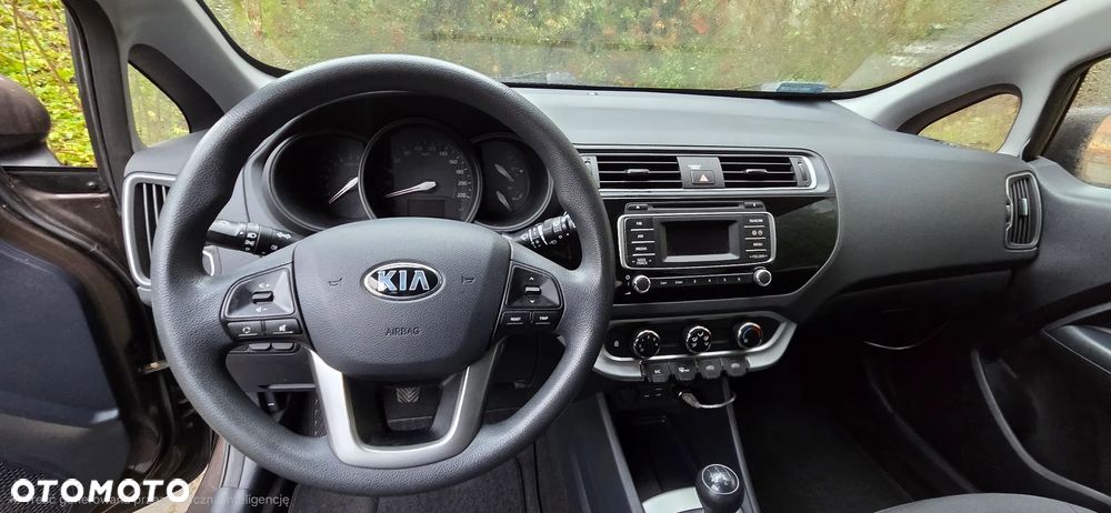 Kia Rio 1.2 M - 8