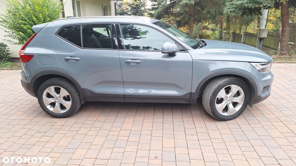 Volvo XC 40 T3 Momentum - 4