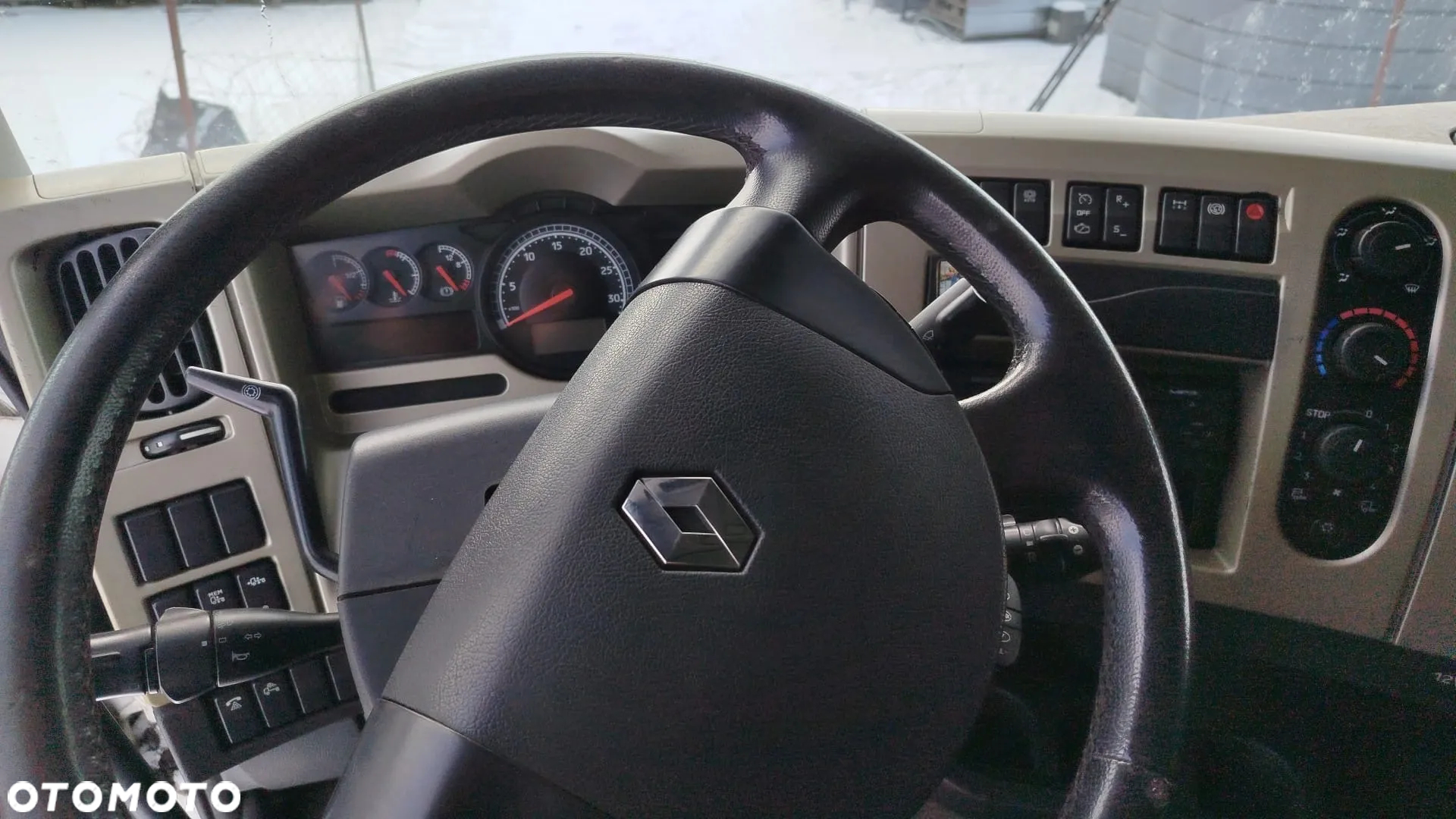 Renault - 5