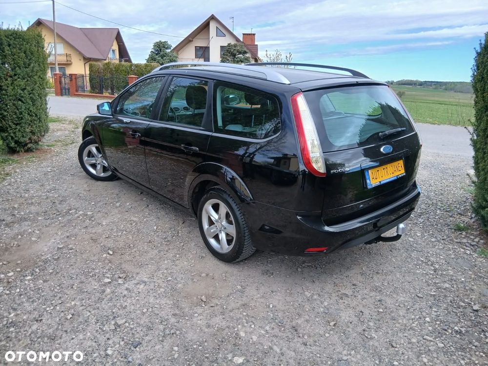 Ford Focus 1.6 16V Ambiente - 4