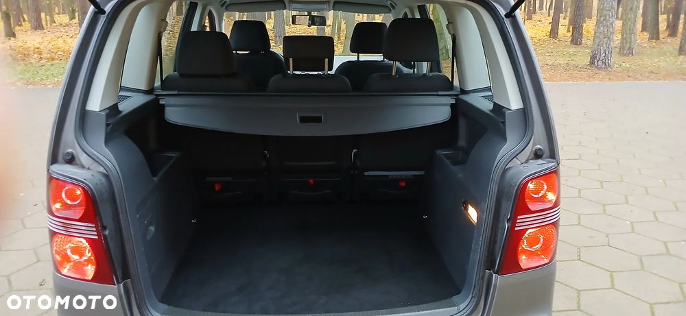 Volkswagen Touran 1.4 TSI Life - 20