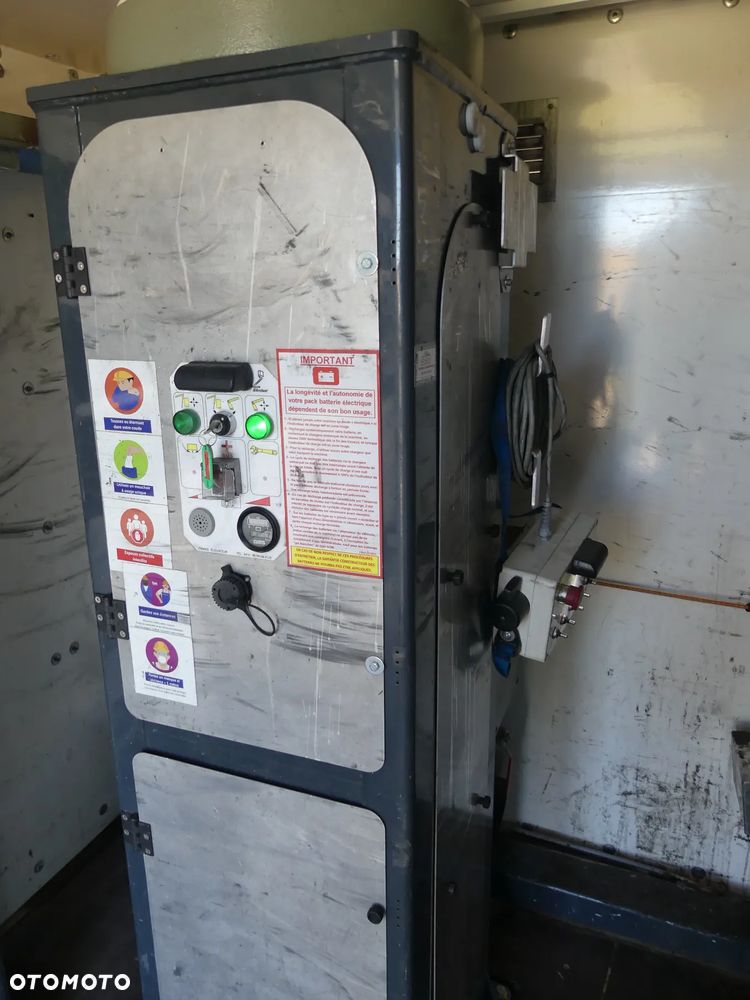 Iveco DAILY 72-180 / ZWYŻKA 17.4m / PODNOŚNIK KOSZOWY / - 21