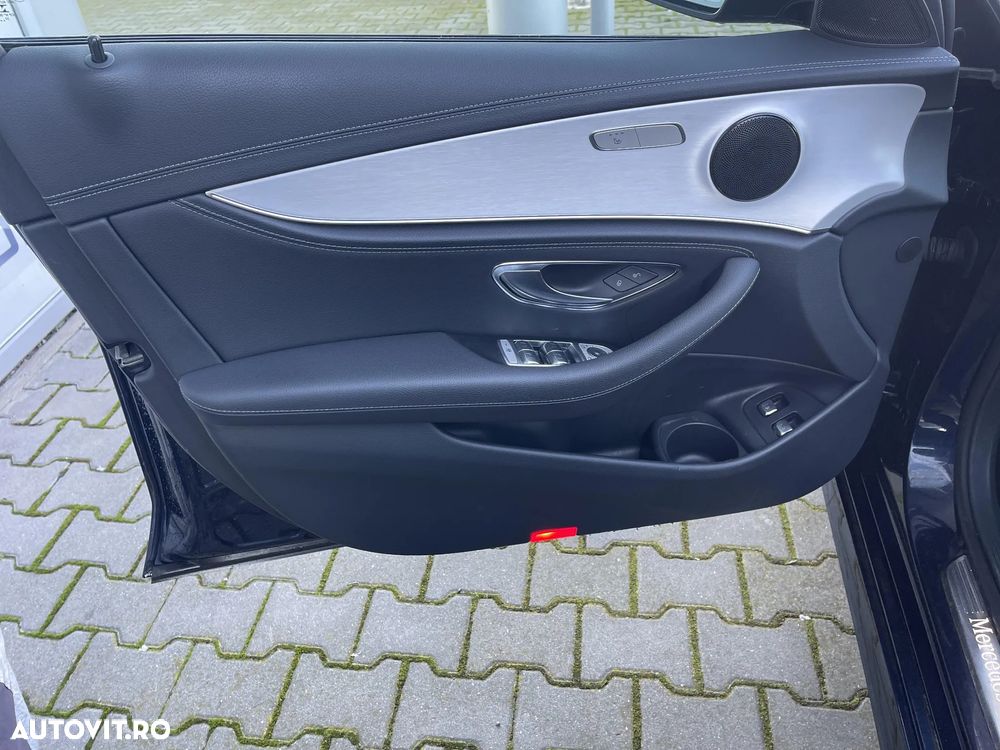 Mercedes-Benz E - 10