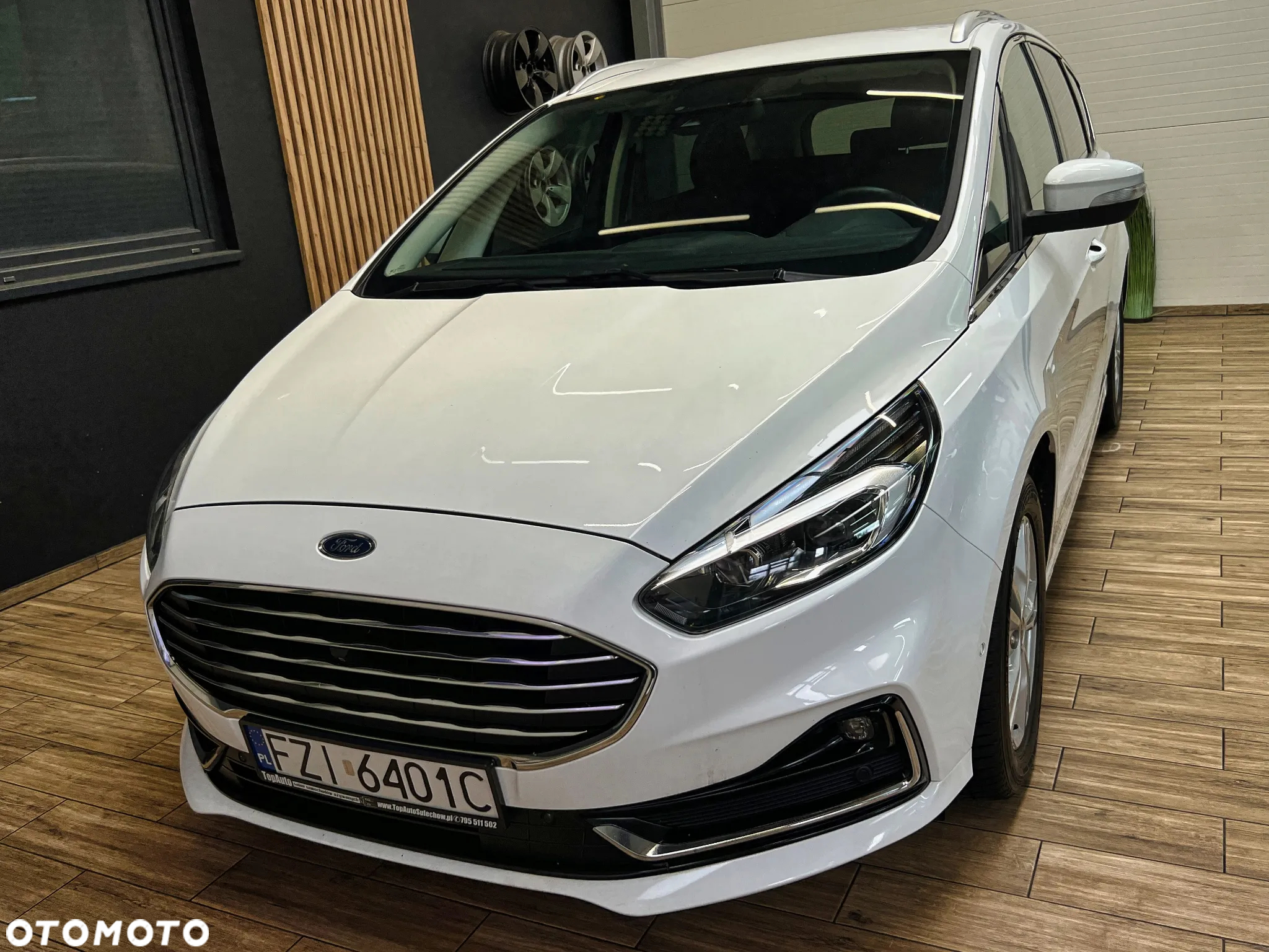 Ford S-Max 2.0 EcoBlue Titanium - 14