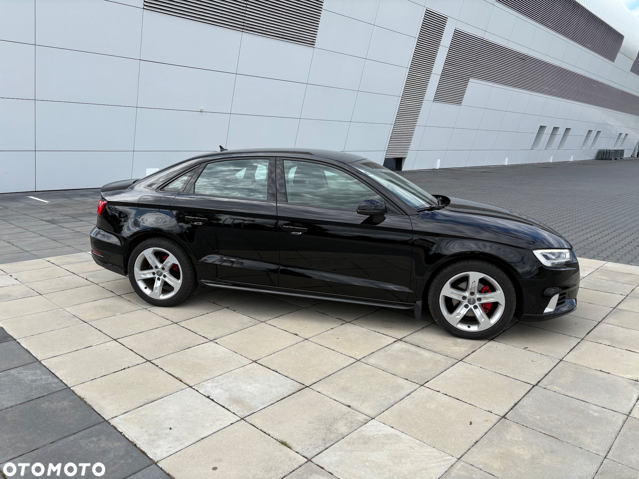 Audi A3 Limousine 1.6 TDI S tronic design - 3