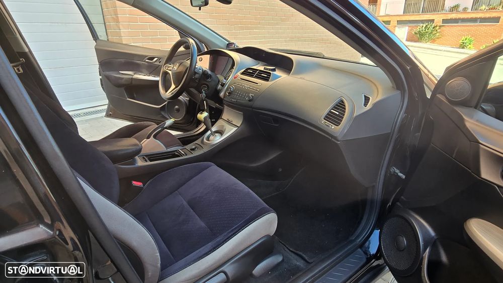 Honda Civic 1.4 Sport - 11