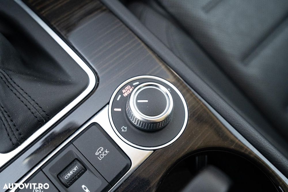 Volkswagen Touareg - 20