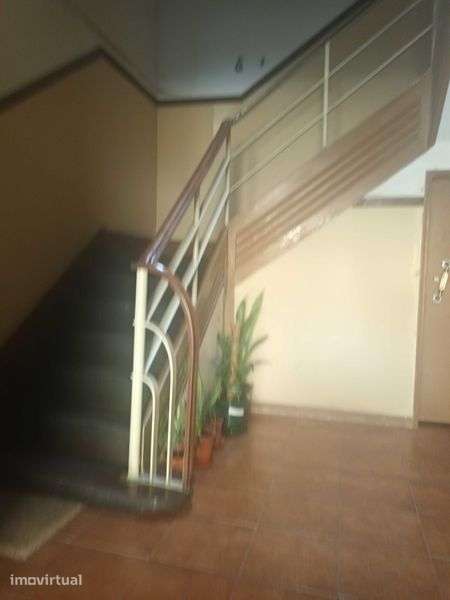 Vende- se T3 Campo de Ourique - Grande imagem: 5/5