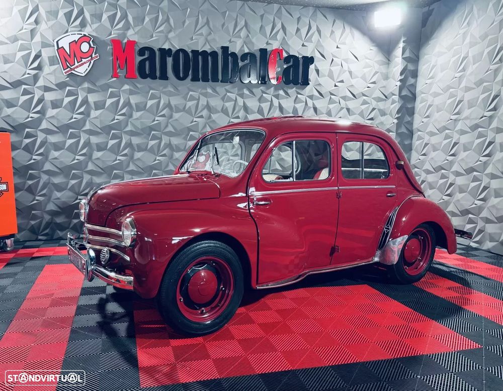Renault 4 - 1