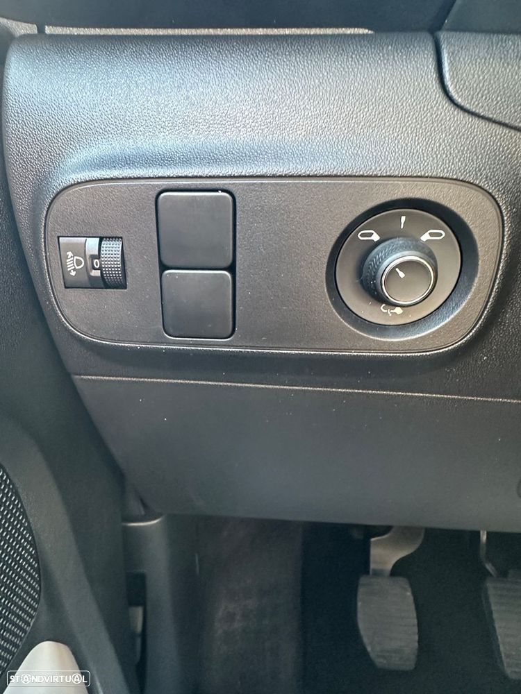 Citroën C3 1.2 PureTech C-Series - 22