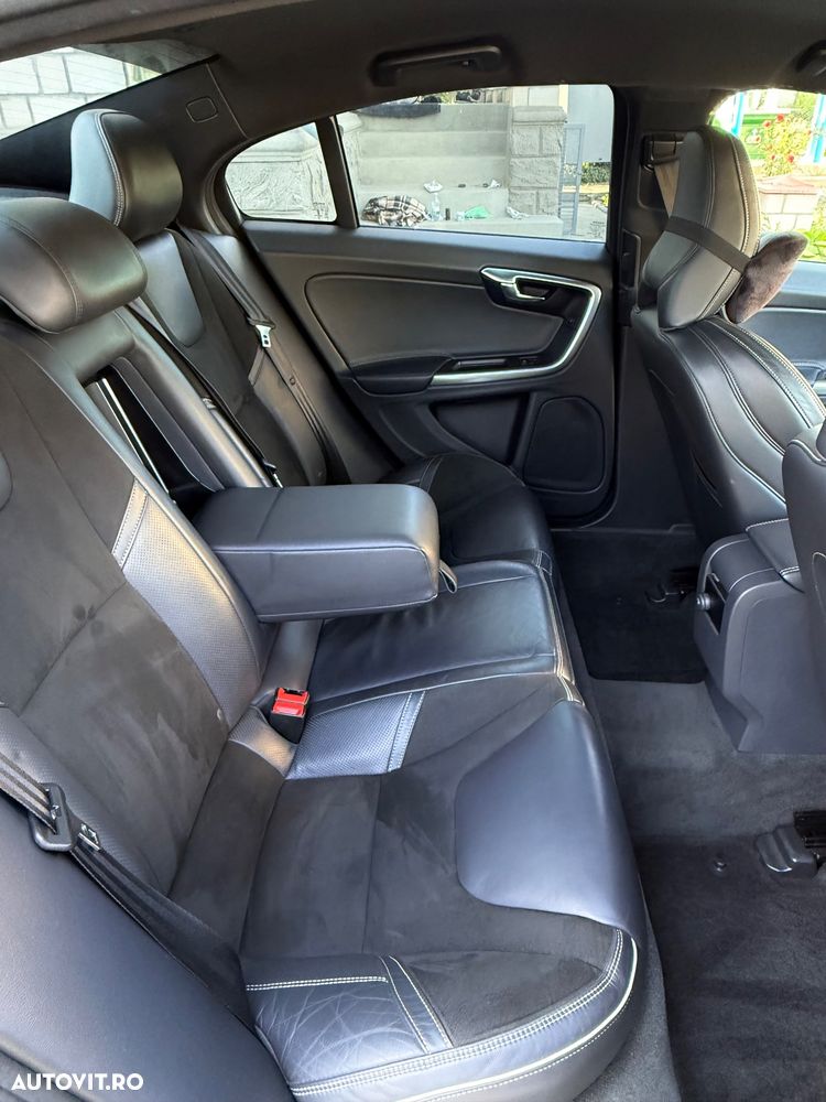 Volvo S60 D3 Geartronic RDesign - 18