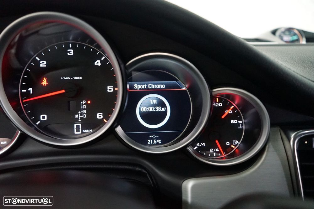 Porsche Panamera Platinum Edition - 30