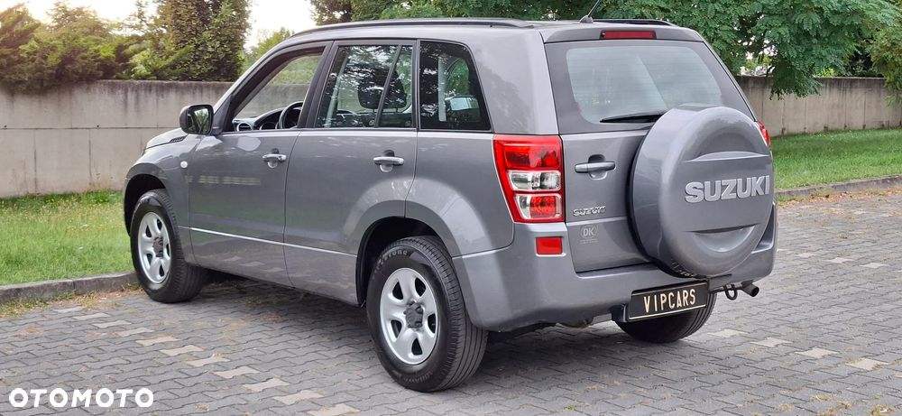 Suzuki Grand Vitara 2.0 Comfort + Family - 15
