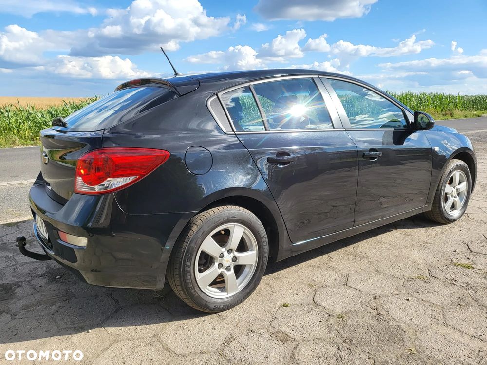Chevrolet Cruze 1.6 - 29