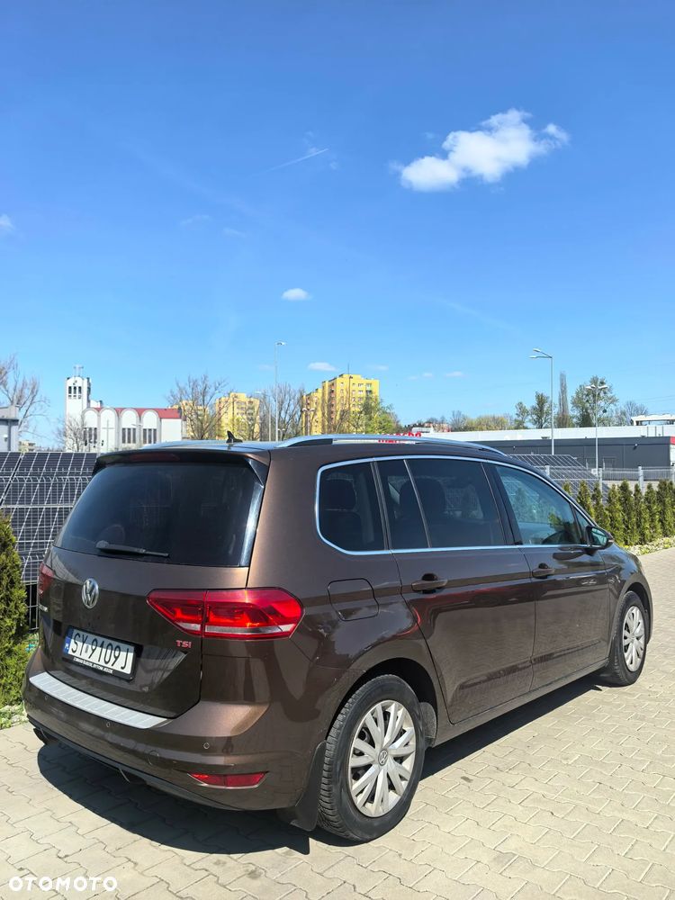 Volkswagen Touran - 9