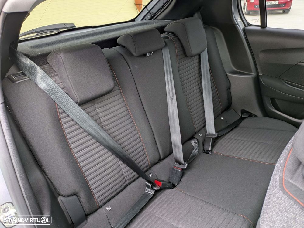 Peugeot 208 1.2 PureTech Active Pack - 9