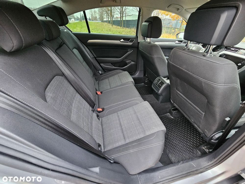 Volkswagen Passat 1.5 TSI EVO Business DSG - 8