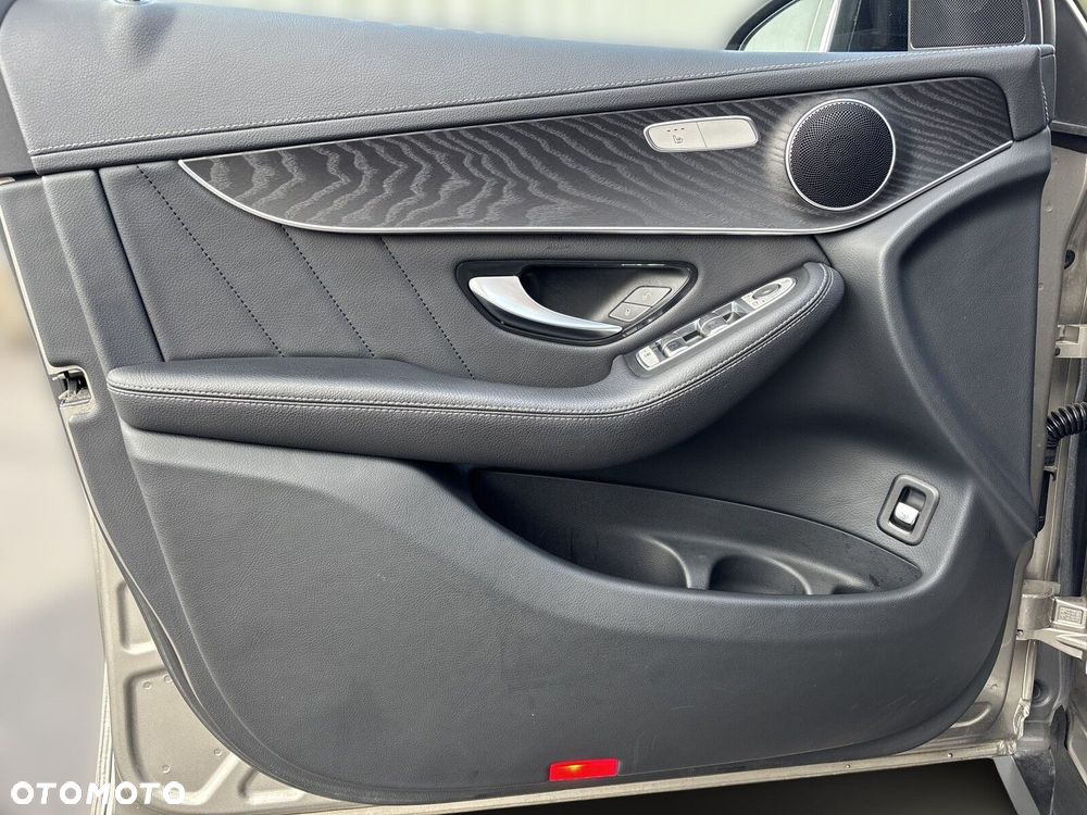Mercedes-Benz GLC - 17