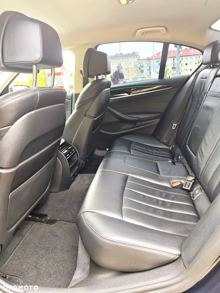 BMW Seria 5 520d Efficient Dynamics Edition Sport Line - 34
